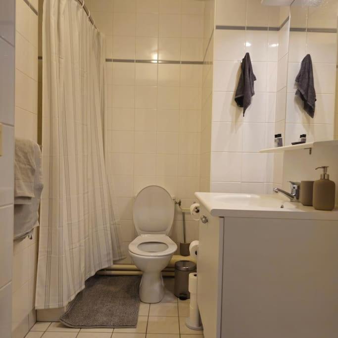 Studio Charmant Et Cosy Appartement Rueil-Malmaison Buitenkant foto