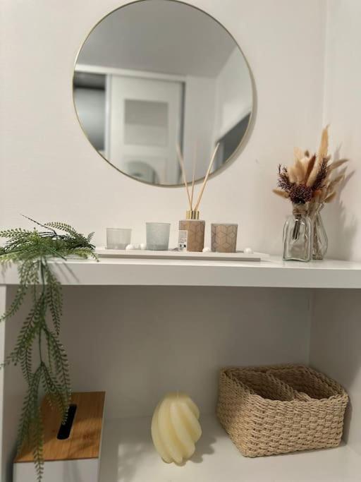 Studio Charmant Et Cosy Appartement Rueil-Malmaison Buitenkant foto